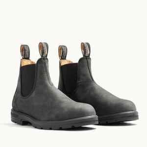 Women’s Classics #587 Chelsea Boots